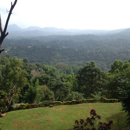 Mowbrey House Hotel Kandy Exterior photo