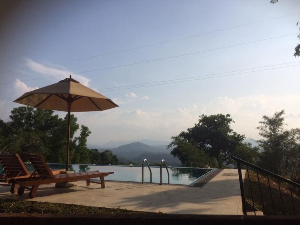 Mowbrey House Hotel Kandy Exterior photo